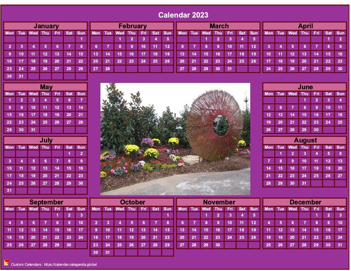 Calendar 2023 photo annual to print, pink background, format landscape, desk or wall