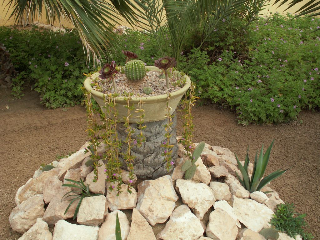 Free photo calendar 2032 second quarter